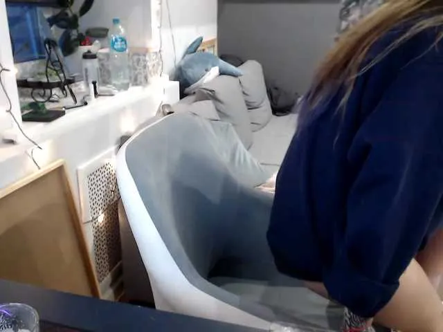 Live sex webcam photo for Yolluna #241435818