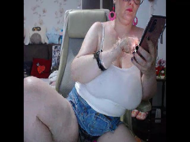 Live sex webcam photo for Mary_x_ #255601227