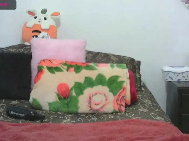 Live sex webcam photo for zoedoll #263234656