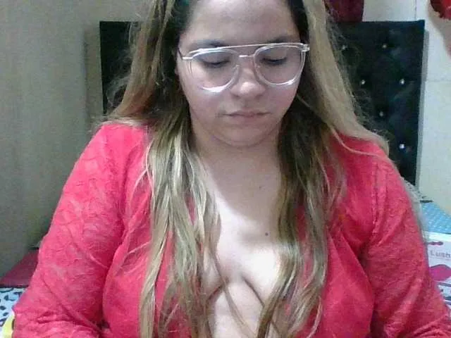 Live sex webcam photo for Victoriamor #241678521