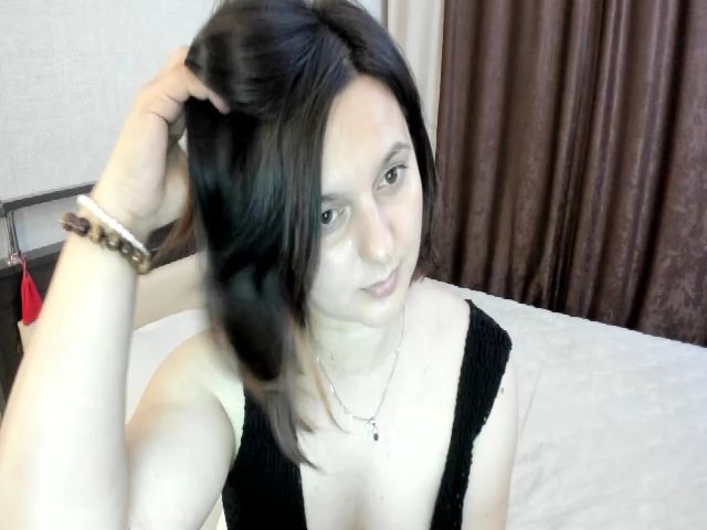 Live sex webcam photo for Miss__Angell #252906370