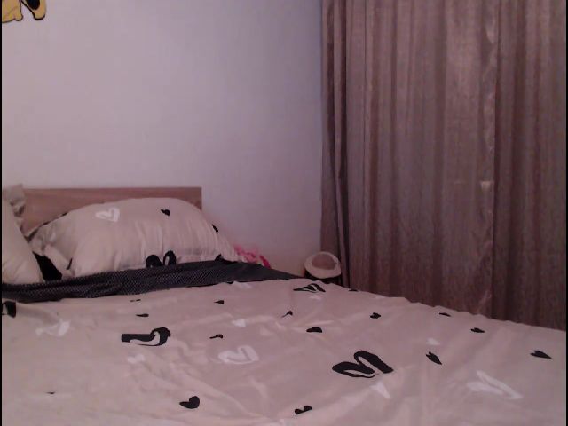 Live sex webcam photo for Emma__3 #257241741