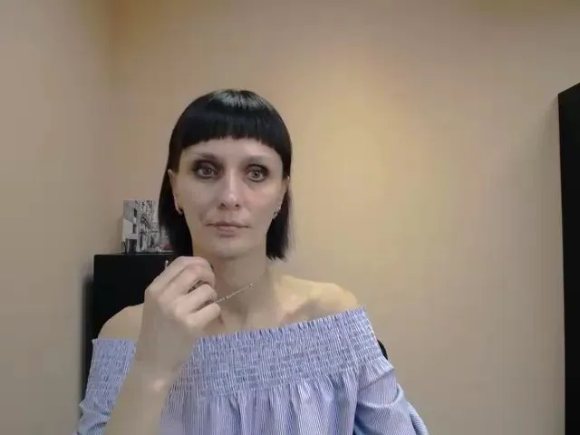 Live sex webcam photo for Abigail_i #262263290