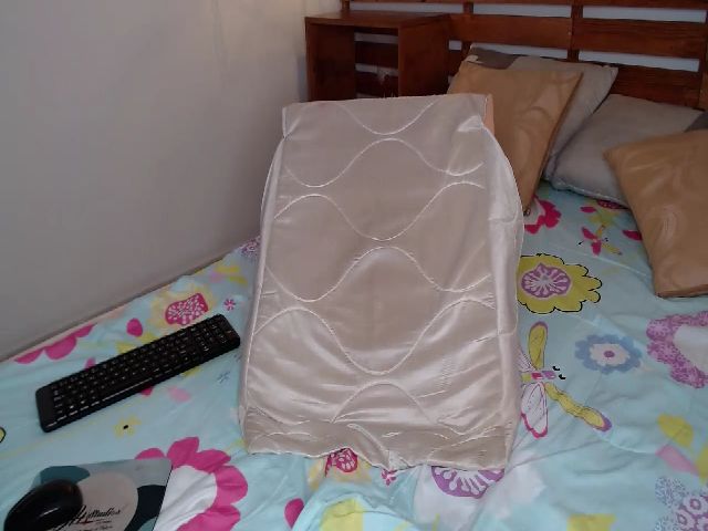 Live sex webcam photo for Katsumi_zenn #257415239