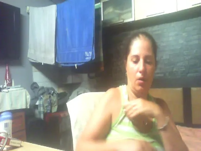 Live sex webcam photo for MGabrielle #263557287