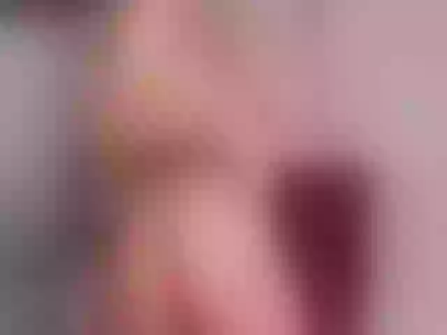 Live sex webcam photo for Sun_kissed1 #262623689