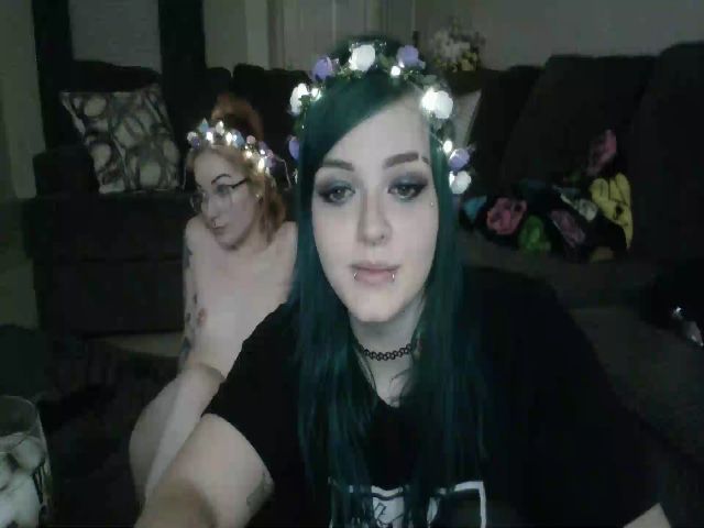 Live sex webcam photo for FloraSky #265404352