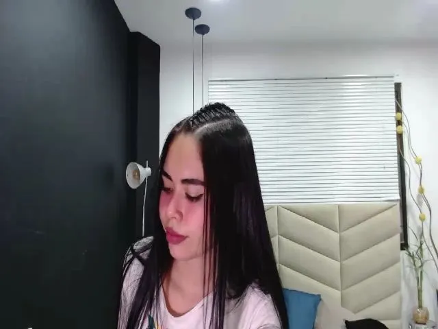 Live sex webcam photo for ShenLong3 #255504148