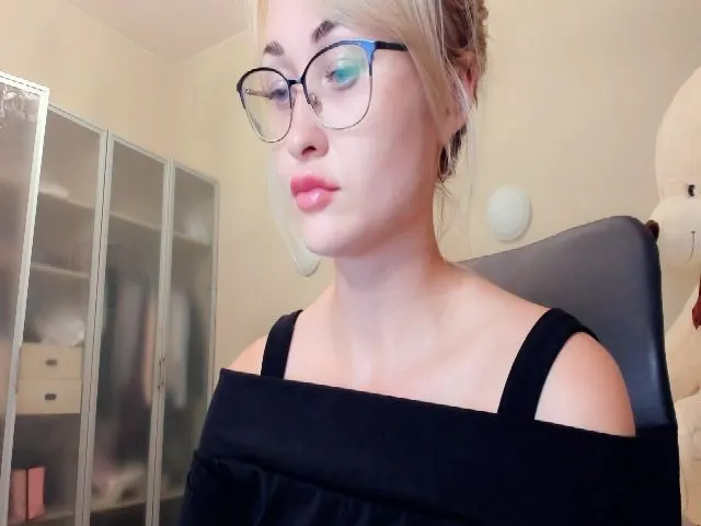 Live sex webcam photo for Mistress_Eva_ #257202579