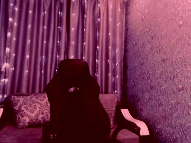 Live sex webcam photo for Infinitely2 #242475252