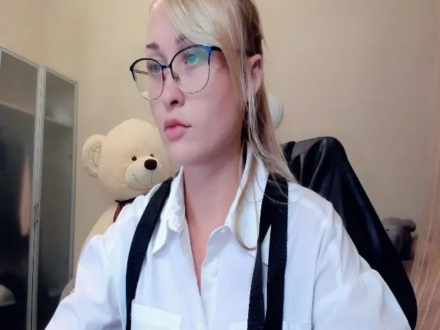 Live sex webcam photo for Mistress_Eva_ #265159201