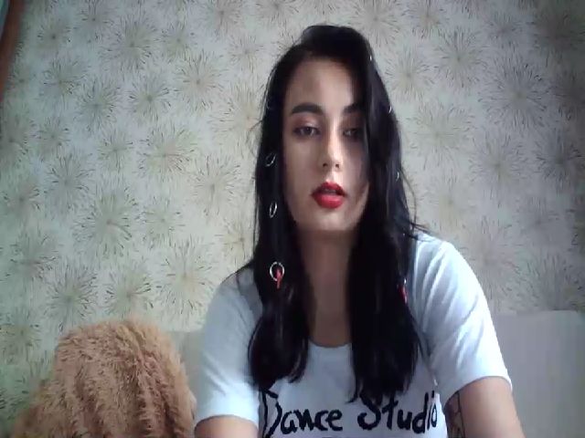 Live sex webcam photo for lolly_hollyy #263060351