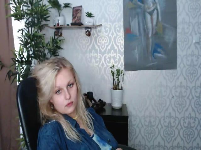 Live sex webcam photo for Dorina_xX #259979460