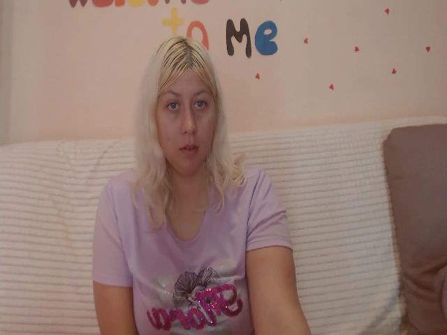 Live sex webcam photo for Kylie_Pag #261191913