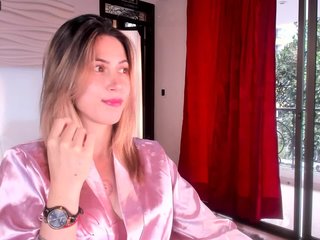 Live sex webcam photo for CassieKleinX #240593419