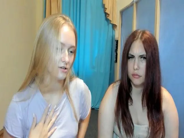 Live sex webcam photo for BeautiAmber #261223780