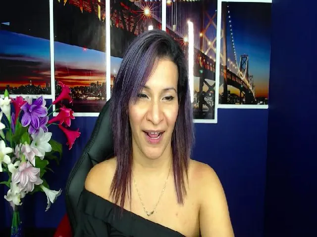 Live sex webcam photo for Infernalsexx #253954946