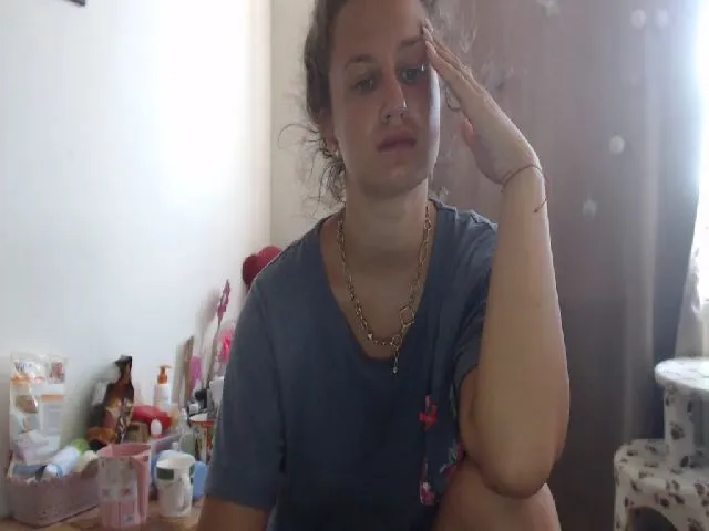 Live sex webcam photo for Curlymayaa #254115497