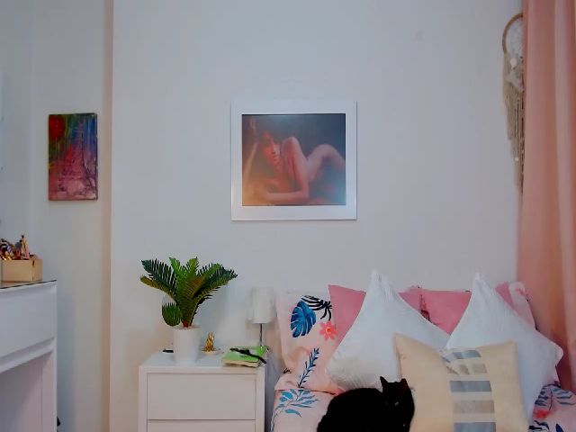 Live sex webcam photo for Liz_steele #265243568