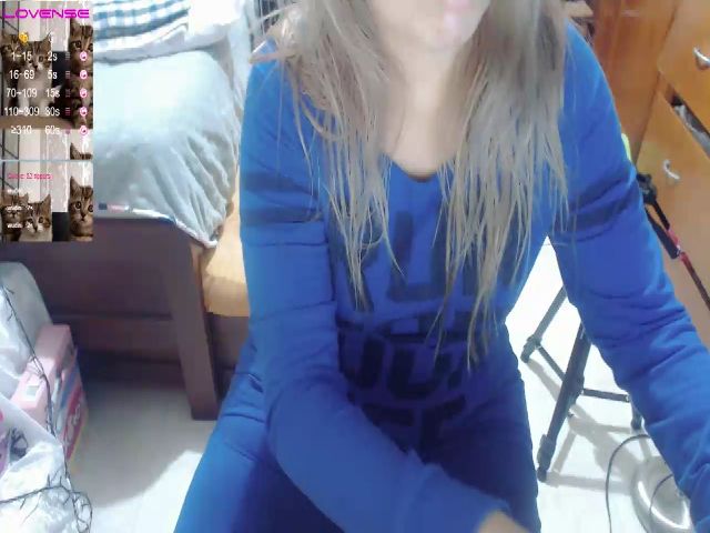 Live sex webcam photo for Meganhill_ #259627255