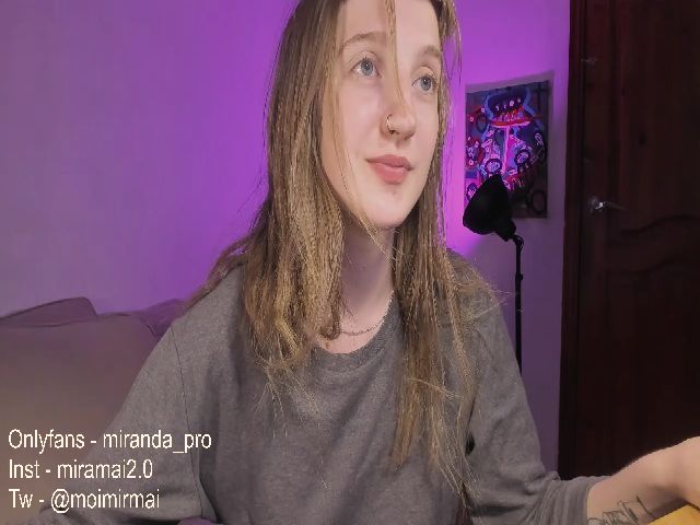 Live sex webcam photo for Miranda2_0 #254952002
