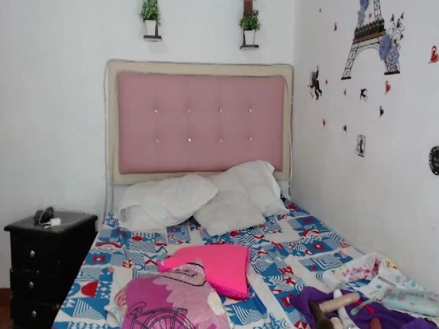 Live sex webcam photo for Maryalelove #260904821