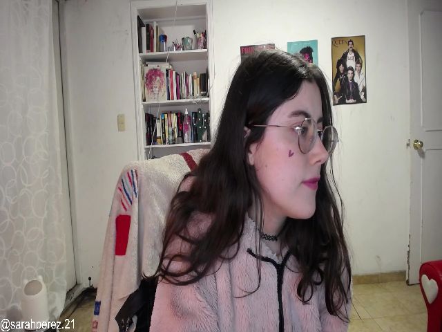 Live sex webcam photo for Cherrybunny21 #253986111