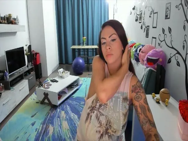 Live sex webcam photo for OneLife_ #258393721