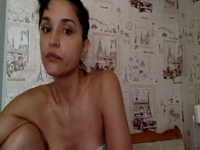 Live sex webcam photo for JolyBoss #263108078