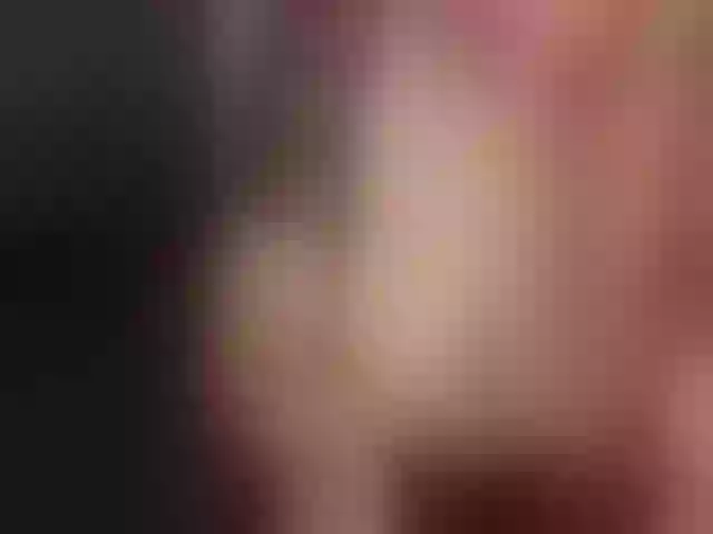 Live sex webcam photo for BBWLeona #255803769