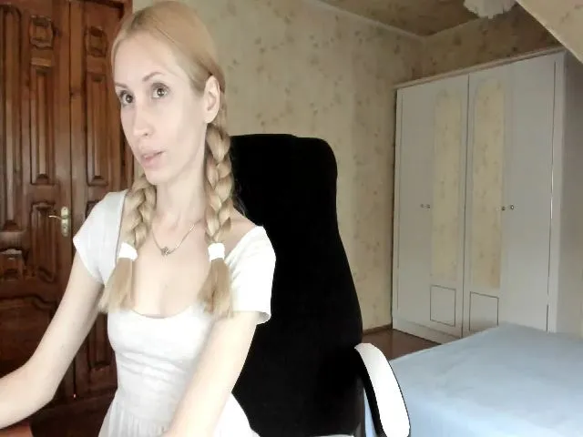 Live sex webcam photo for X_model_S #253709461