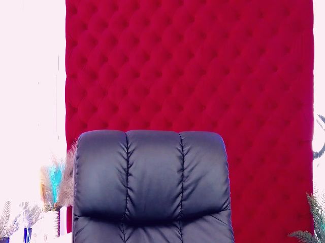 Live sex webcam photo for MillaLoves #259225183