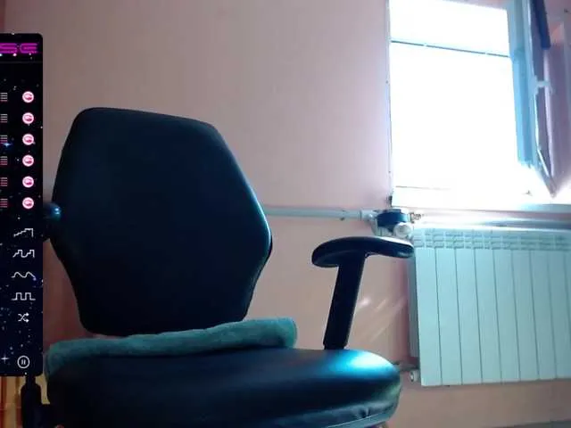 Live sex webcam photo for Squirt-Plesur #247666057