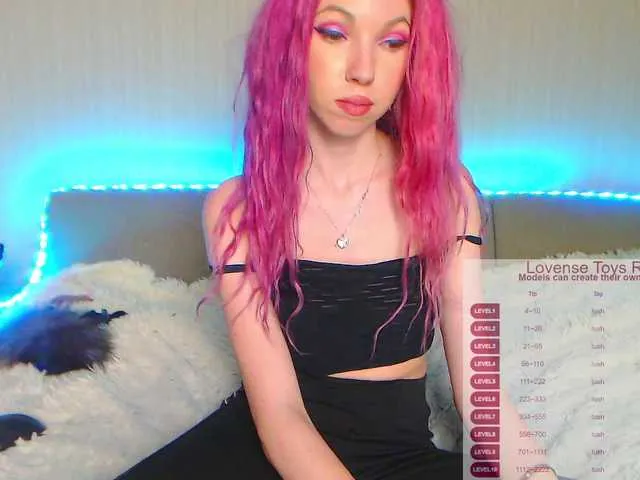 Live sex webcam photo for HannaMo #252589218