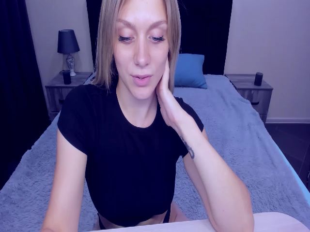 Live sex webcam photo for MeganKind #255275068