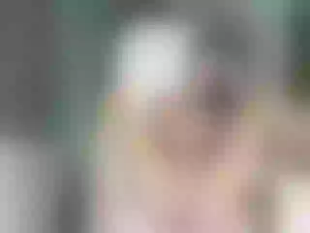 Live sex webcam photo for AiriKim #253639396