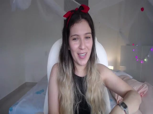 Live sex webcam photo for Angelcollins #255125041