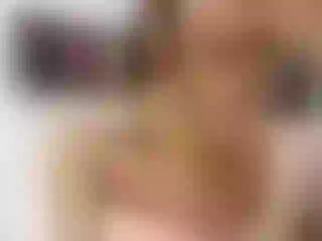 Live sex webcam photo for Sweet_ebony01 #262783425