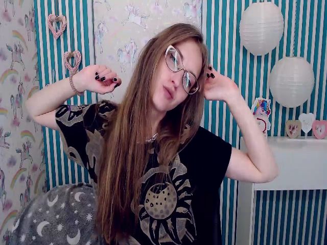 Live sex webcam photo for JennyLovelyS #265407289