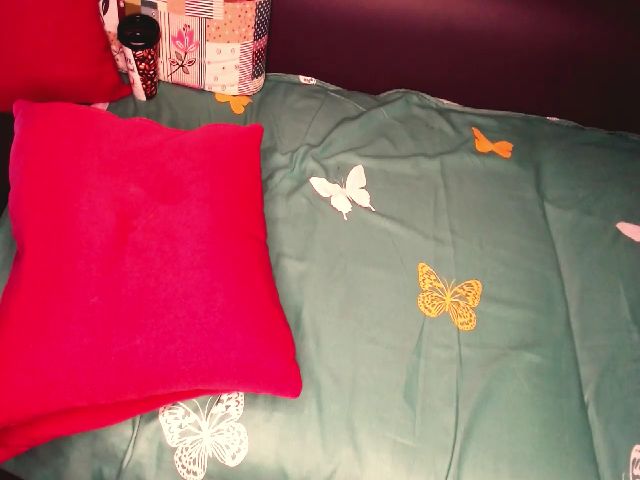 Live sex webcam photo for evellyn_eve #260954085