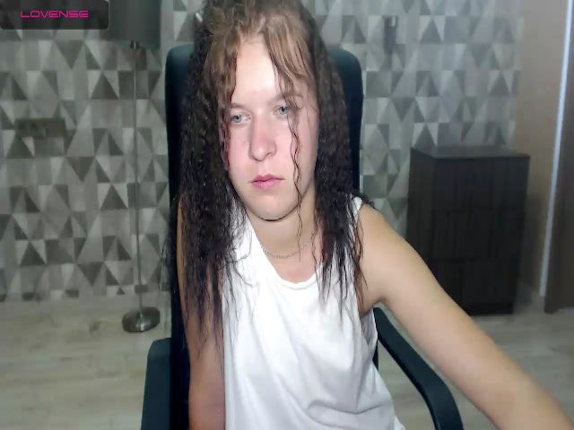 Live sex webcam photo for AnnaFols #255883714