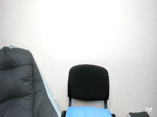 Live sex webcam photo for SarahSmiths #258367813