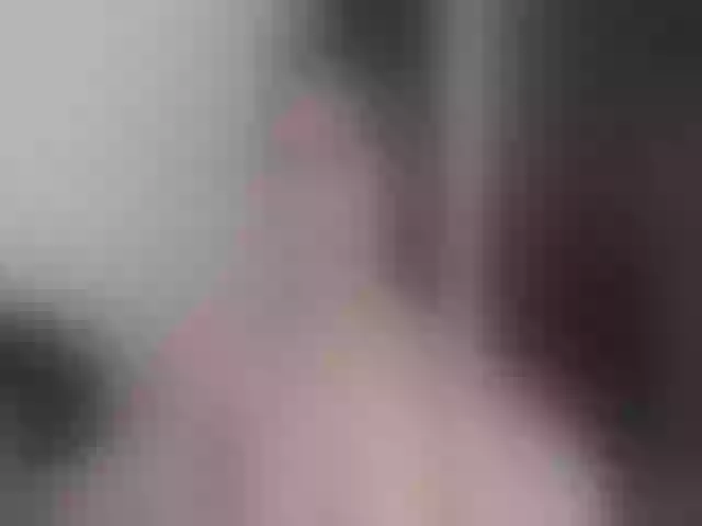 Live sex webcam photo for April_dew #265040867