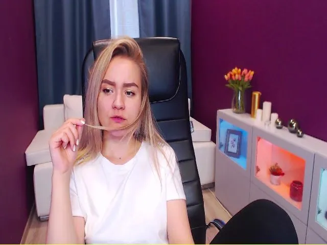 Live sex webcam photo for Kara_Smith #255817648