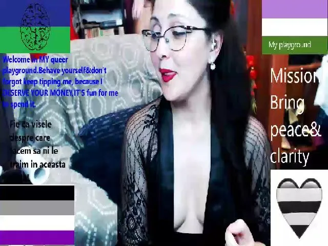 Live sex webcam photo for ImperatrizaS #253272135