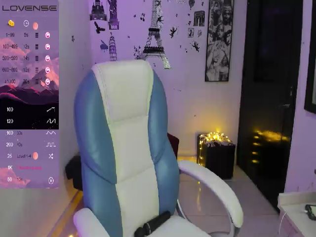 Live sex webcam photo for Valentina_5_ #258932678