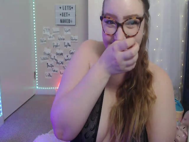 Live sex webcam photo for Hazelshigh #261115578