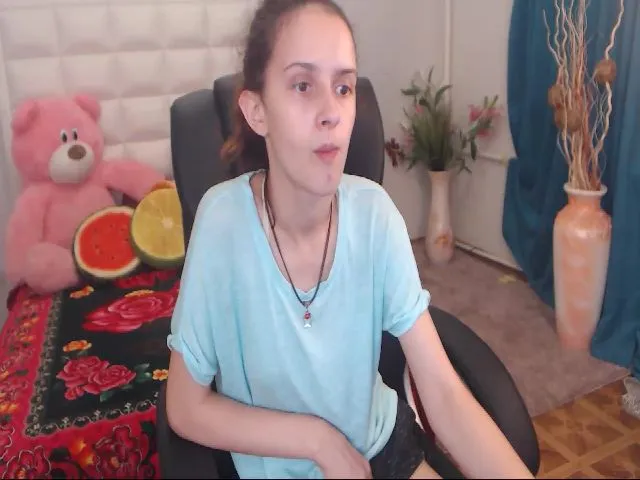 Live sex webcam photo for IrisNichols #264534364