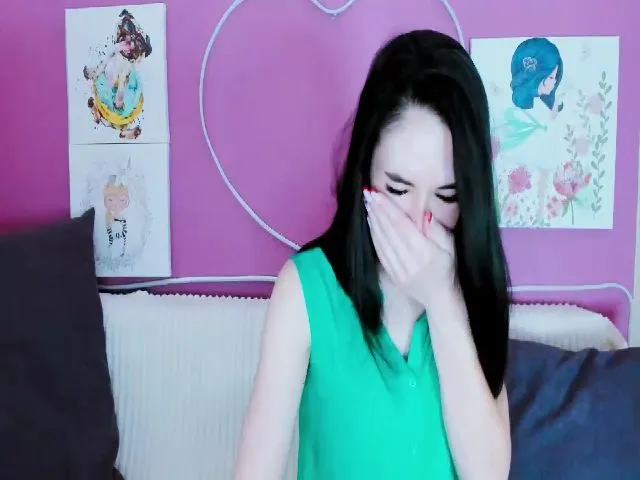 Live sex webcam photo for Lilly_Shine #256667688