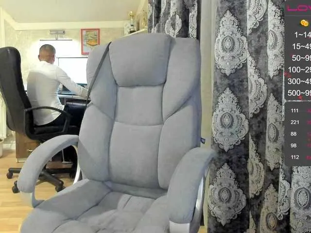 Live sex webcam photo for -VALERRI- #241020932